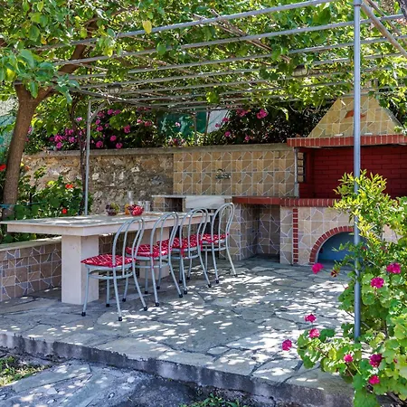 Anesis 2 Fireplace Apartment Skopelos Town